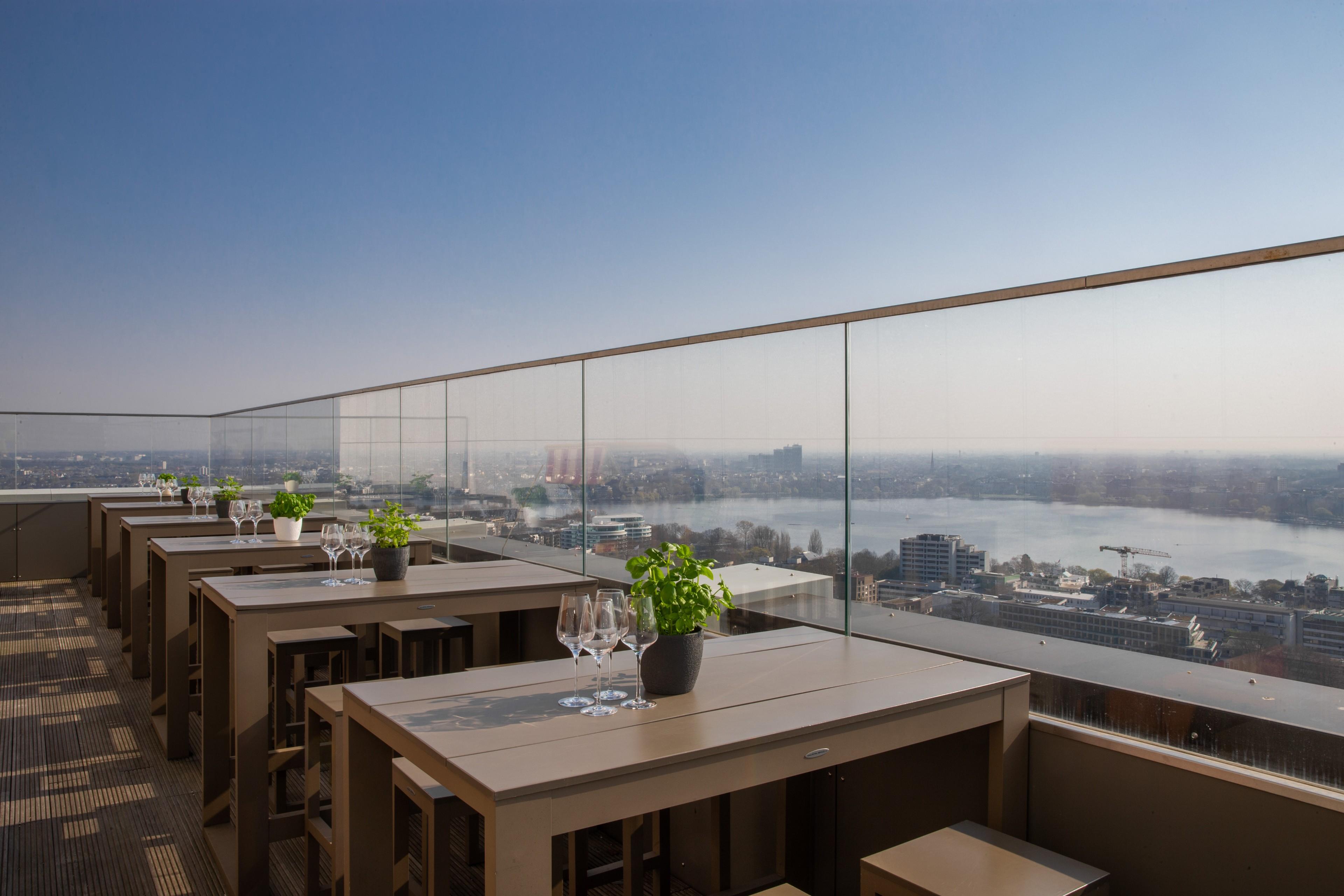 Radisson Blu Hotel, Hamburg Exterior photo